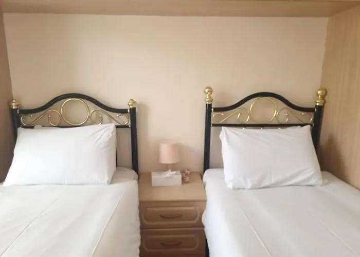 Beautiful 2 Bedroom Flat In Frampton Street
