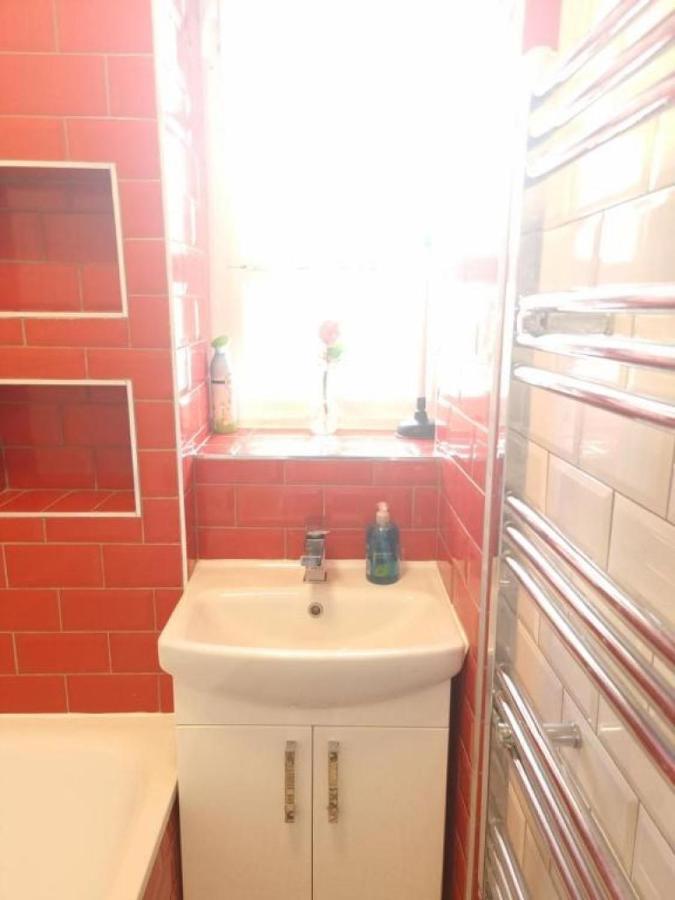 Beautiful 2 Bedroom Flat In Frampton Street Apartment *