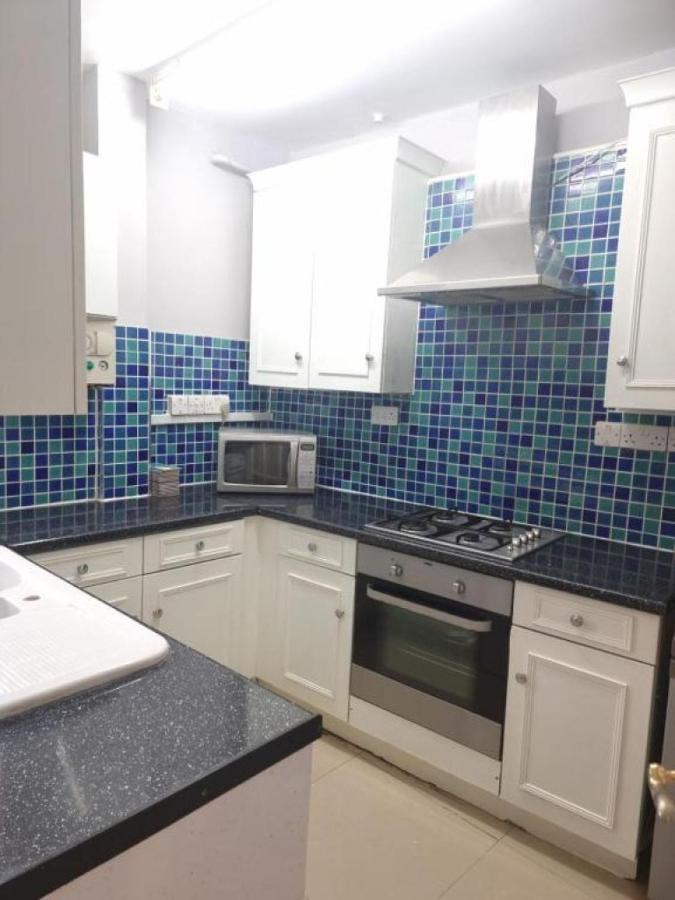 Beautiful 2 Bedroom Flat In Frampton Street Apartment London