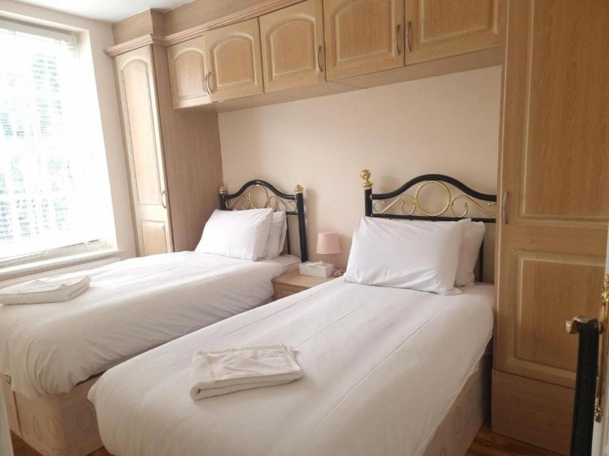 Beautiful 2 Bedroom Flat In Frampton Street * London